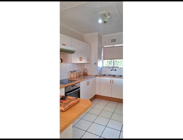 2 BEDROOM TOWNHOUSE FOR SALE IN PRIMROSE HILL